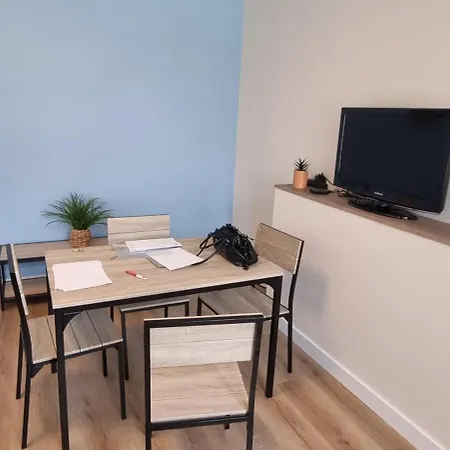 Proche Grand Parc 1 *