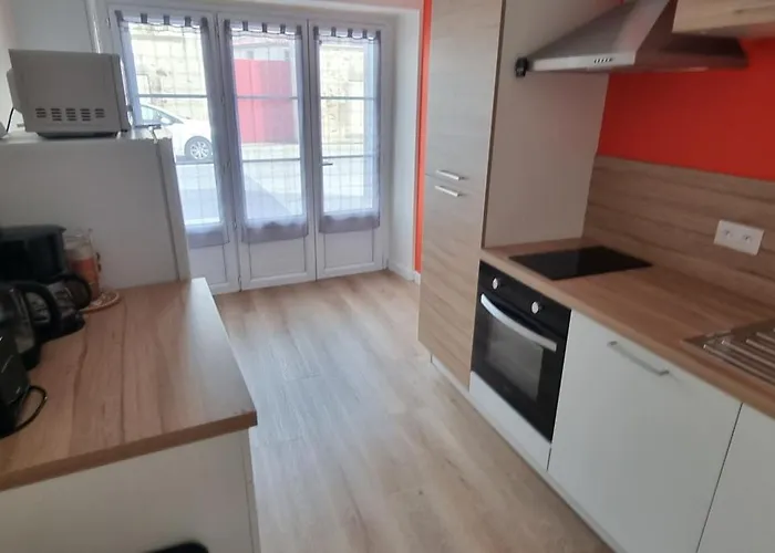 Apartment Proche Grand Parc 1 Mauleon